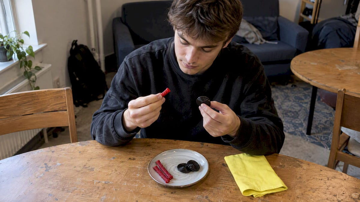 Red and black licorice ready to compare